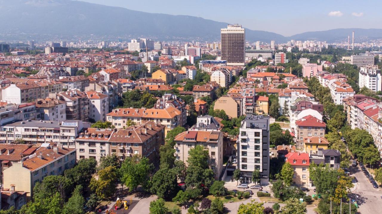 Modern And Spacious In The Centre Sofia