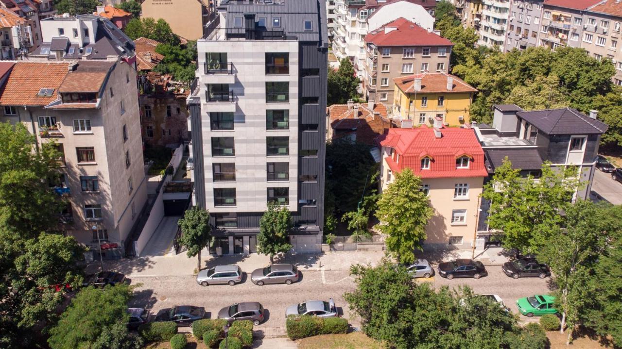 Modern And Spacious In The Centre *