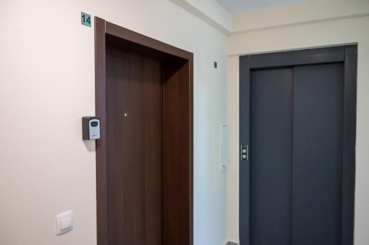 Modern And Spacious In The Centre Apartment